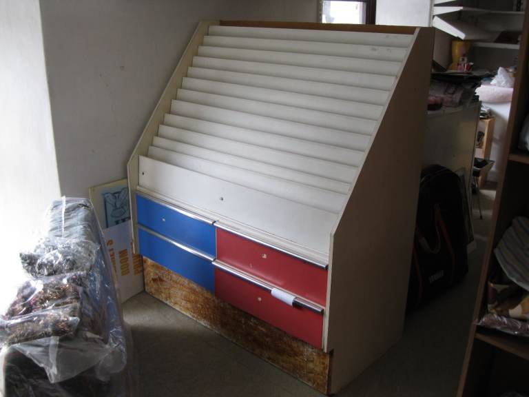 RETAIL BOOK MAGAZINE CARDS DISPLAY STAND RACK SHELVING GUNNISLAKE PL18 9NA