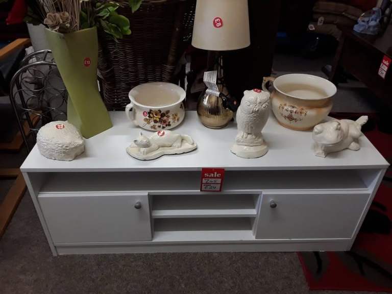 White corner TV unit Copley Mill Low Cost Moves 2nd Hand Furniture STALYBRIDGE SK15 3DN