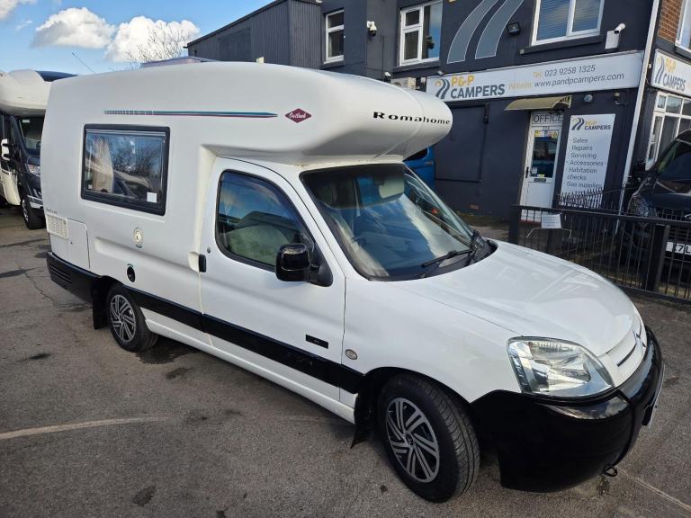 Romahome Duo Outlook 2 berth  compact 2 berth  DIESEL MANUAL 2005/05