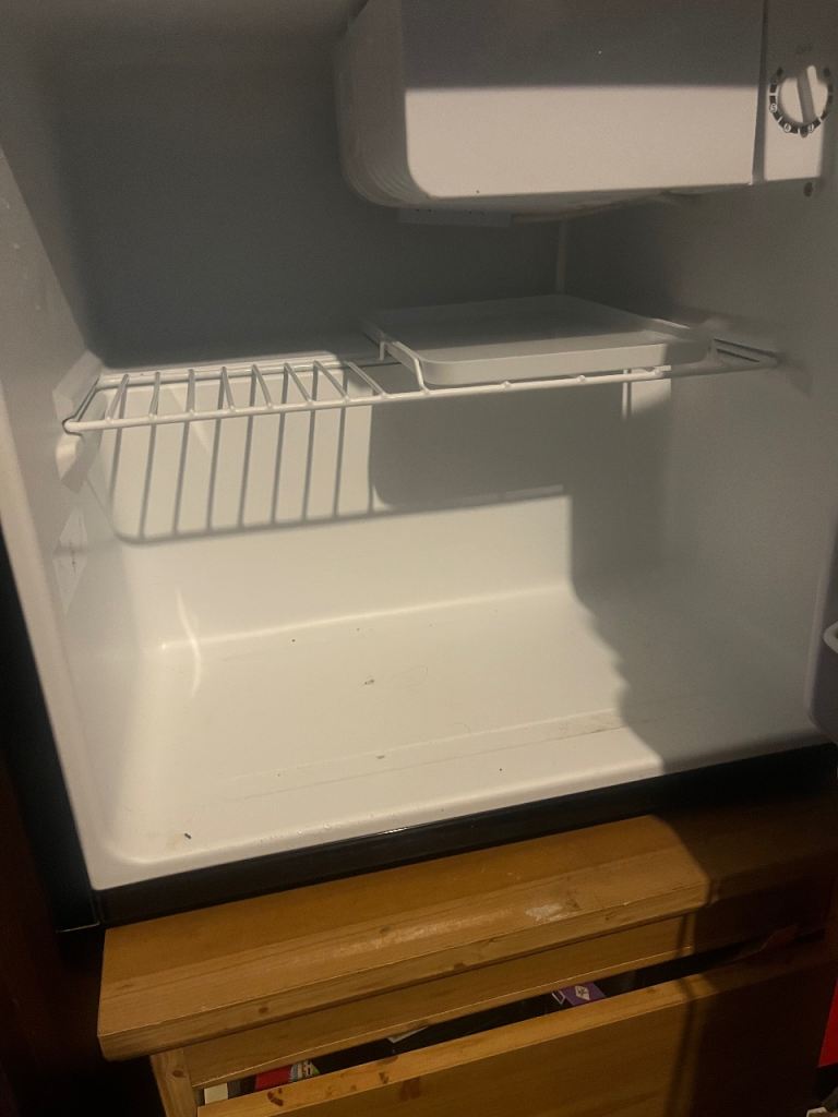 Black abode mini fridge / freezer 