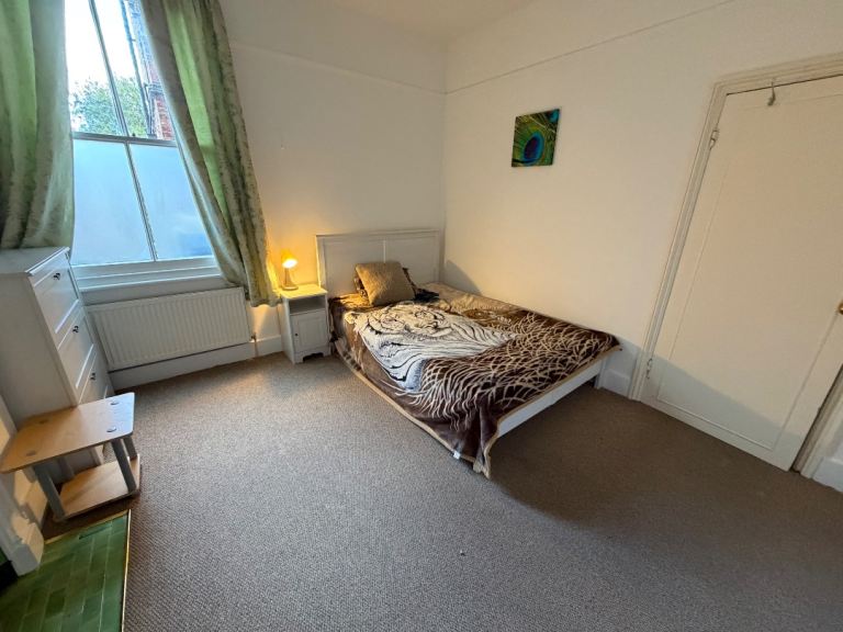 Big Double Room To Rent