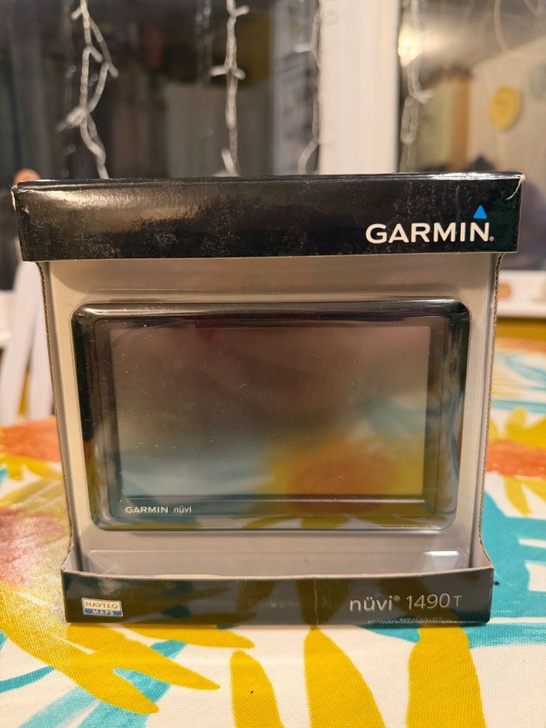Garmin Nubian 1490T sat nav