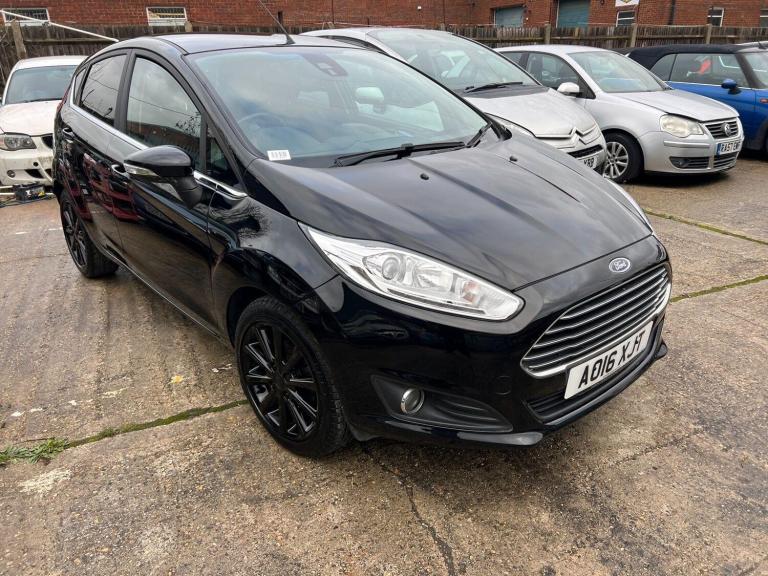 2016 Ford Fiesta 1.0 EcoBoost Titanium 5dr HATCHBACK PETROL Manual