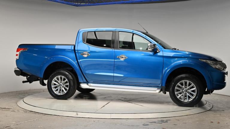 2019 Mitsubishi L200 2.4 DI-D DC Barbarian 4WD Euro 6 4dr PICK UP Diesel Manual