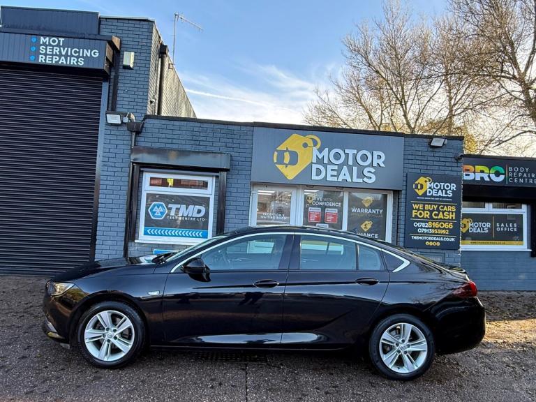2019 Vauxhall Insignia 1.6 Turbo D ecoTec Tech Line Nav 5dr HATCHBACK DIESEL Manual