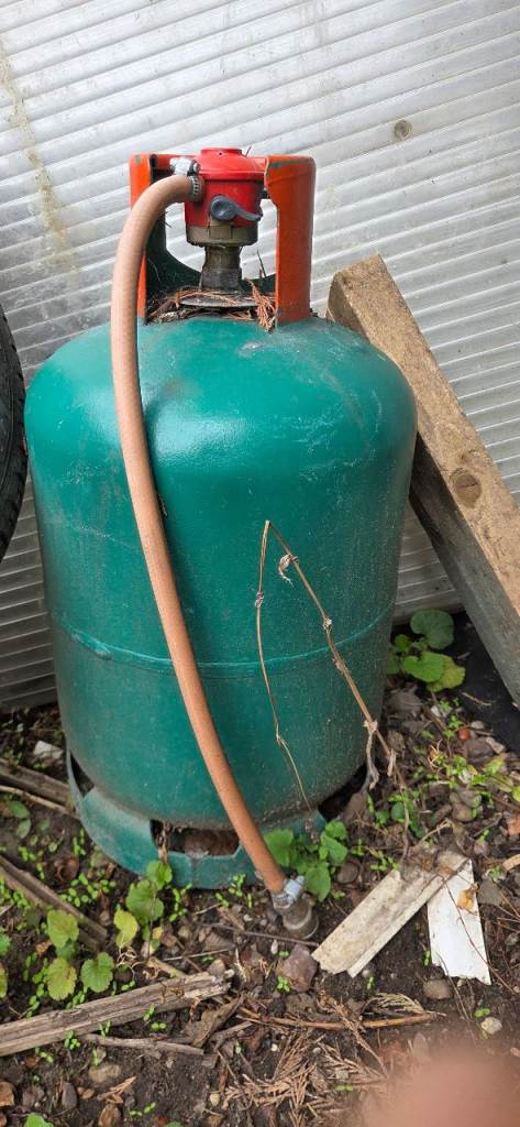 Propane fuel tank