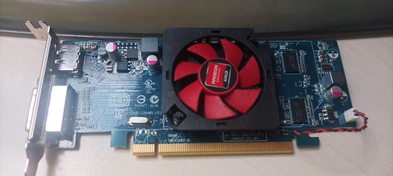 AMD Radeon HD6450 / ATI-102-C26405(B) Graphics acard