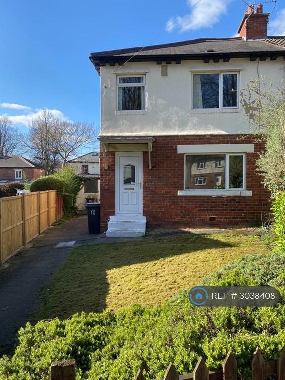 3 bedroom house in Cragg Avenue, Leeds, LS18 (3 bed) (#3038408)