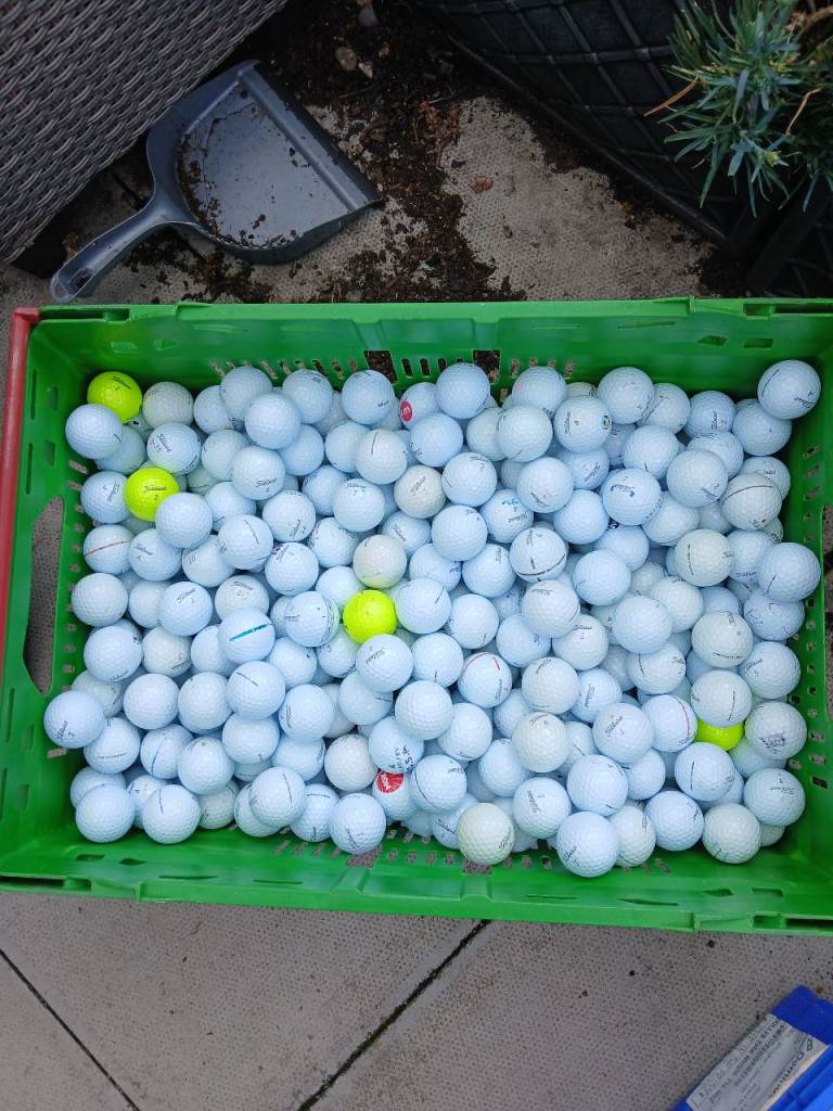 Titleist Pro V1 Golf Balls, 50p each. Buy 100 for £35.00