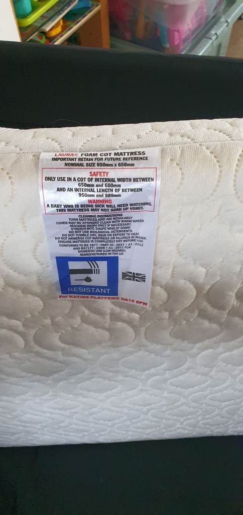 Travel cot and mattress 