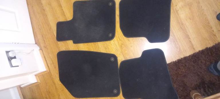 Genuine vw polo car mats from 2011 mk5 polo 