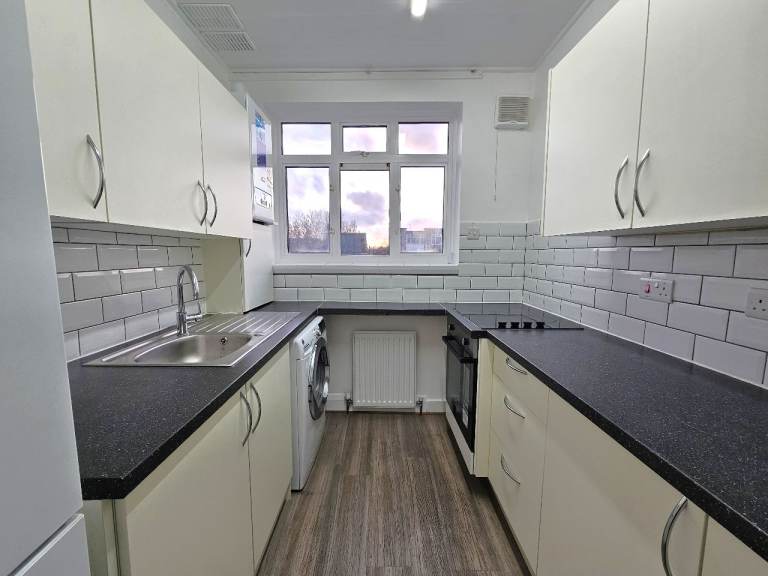 Large two bedroom flat to rent in purpose built block in Wembley