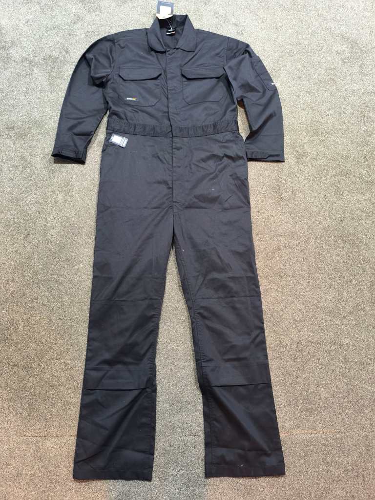 Regatta Professional Black coverall Mens Medium