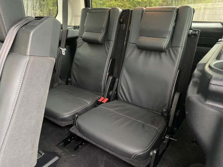 2015 Land Rover Discovery 3.0 SDV6 HSE 5dr Auto 7 Seats  ESTATE Diesel Automatic