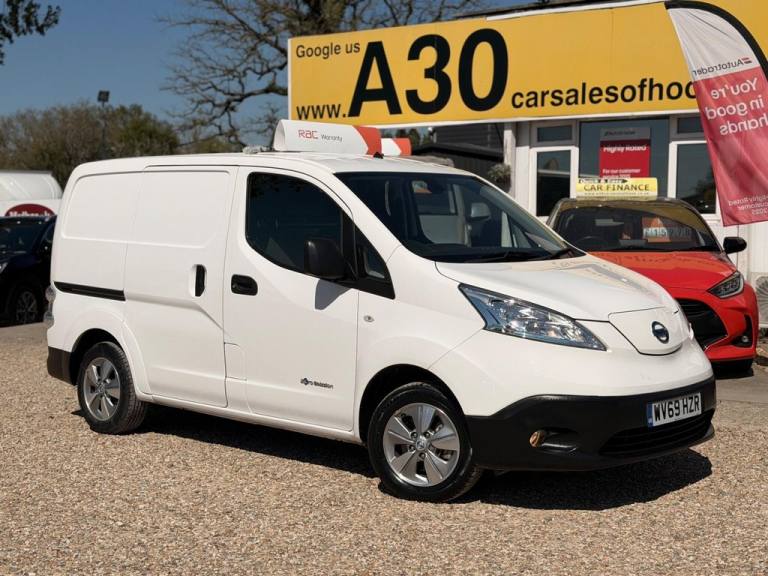 2019 Nissan e-NV200 40kWh Tekna Auto SWB 5dr (Quick Charge) Panel Van ELECTRIC Automatic