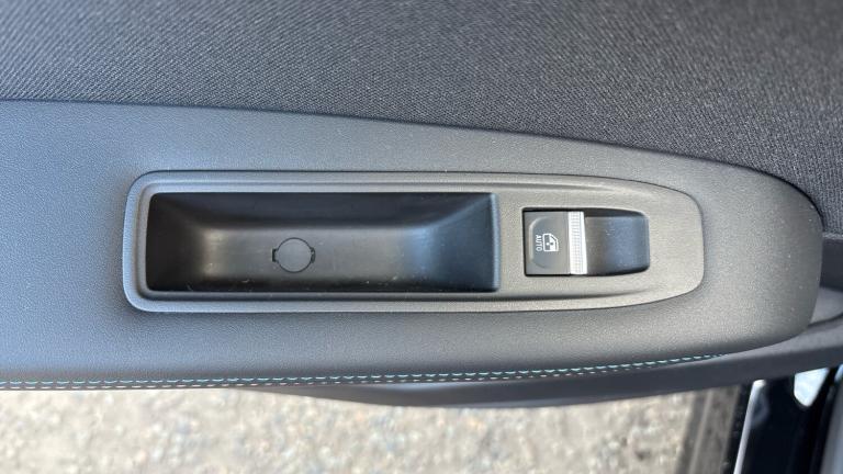 2025 Renault Symbioz 1.6 E-Tech FHEV 145 Techno Esprit Alpine 5dr Auto Hybrid Estate Estate Hybri...