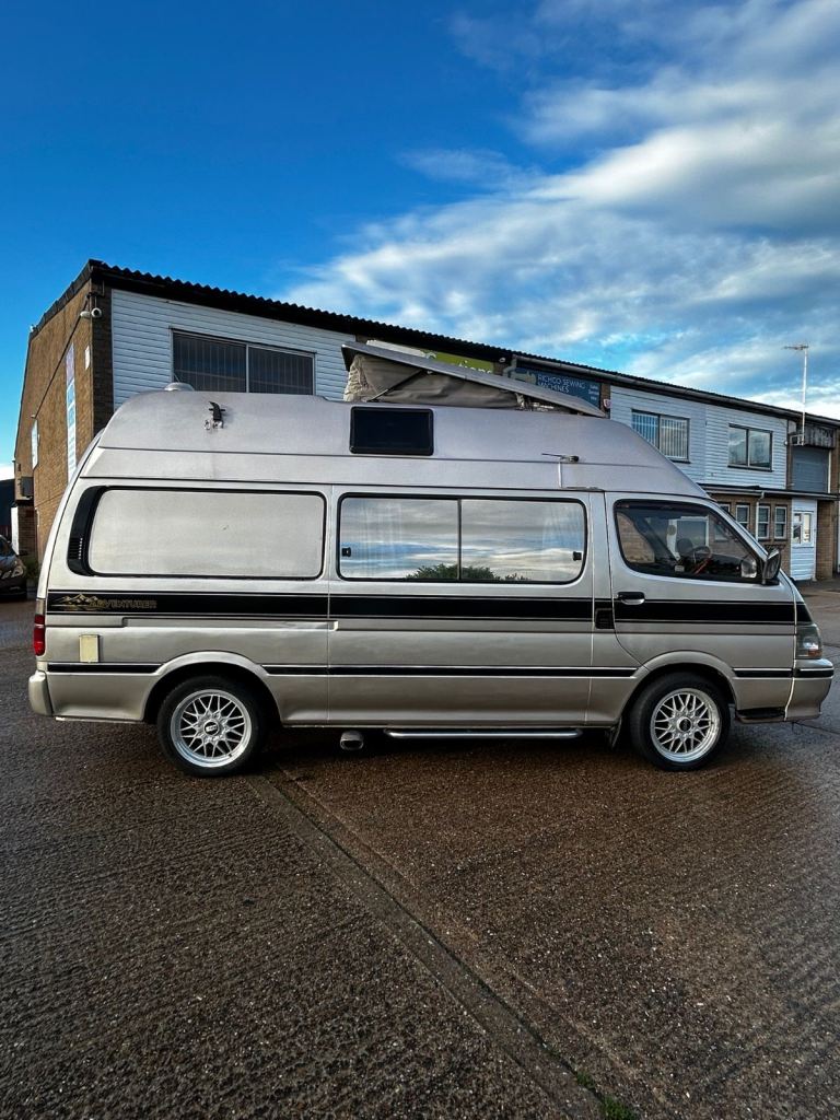 Automatic 4 berth motorhome campervan Toyota Hiace poptop hi-top camper auto low mileage (48k)