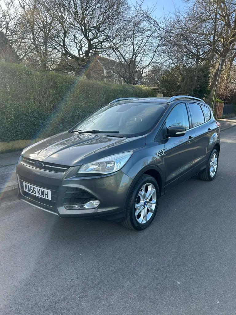 2016 Ford Kuga 2.0 TDCi 150 Zetec 5dr 2WD-8 SERVICE STAMPS HATCHBACK Diesel Manual
