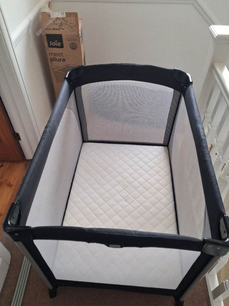 Travel cot and extra mattress
