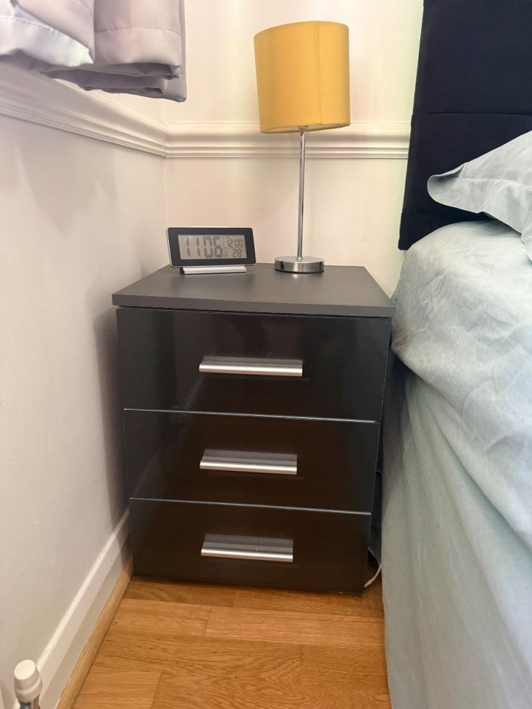 - Modern Black High Gloss 3-Drawer Bedside Table / Cabinet
