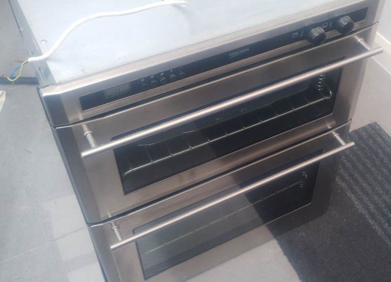 Integrated Diplomat 700G gas double oven 