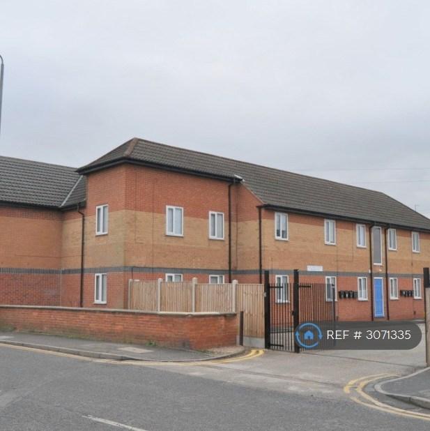 2 bedroom flat in Watnall Road, Hucknall, Nottingham, NG15 (2 bed) (#3071335)