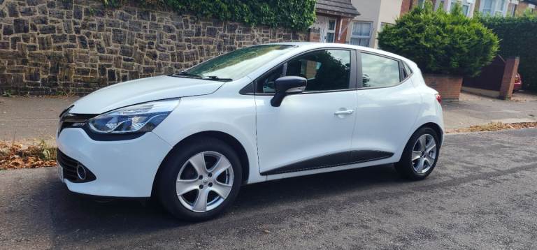 Renault, CLIO, Hatchback, 2016, Manual, 1149 (cc), 5 doors