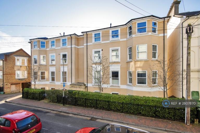 3 bedroom flat in York Road, Tunbridge Wells, TN1 (3 bed) (#2807870)