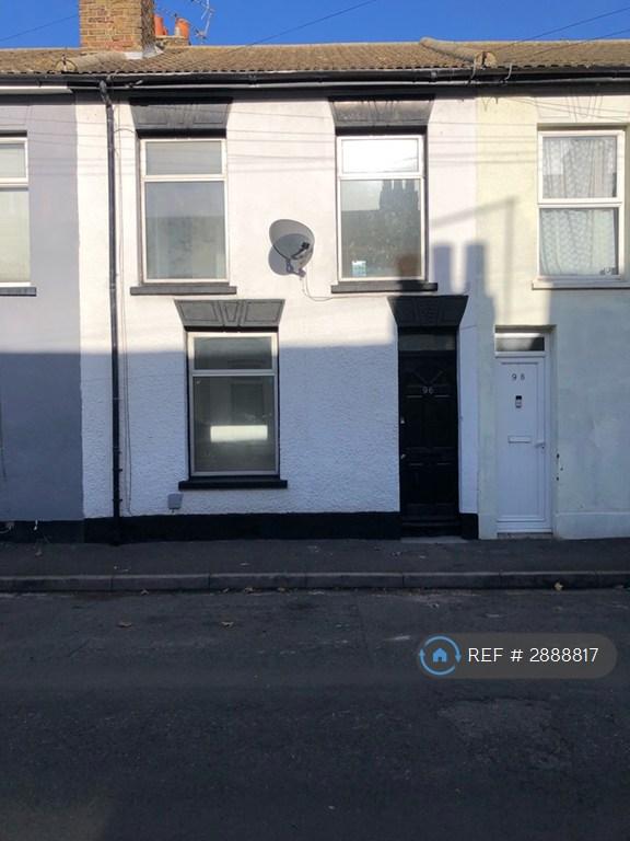 4 bedroom house in Alma Street, Sheerness, ME12 (4 bed) (#2888817)
