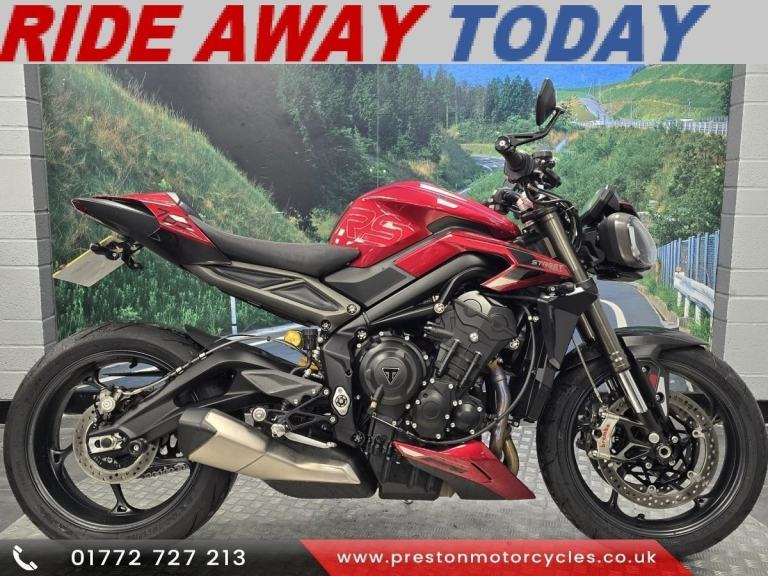 STREET TRIPLE 765 RS