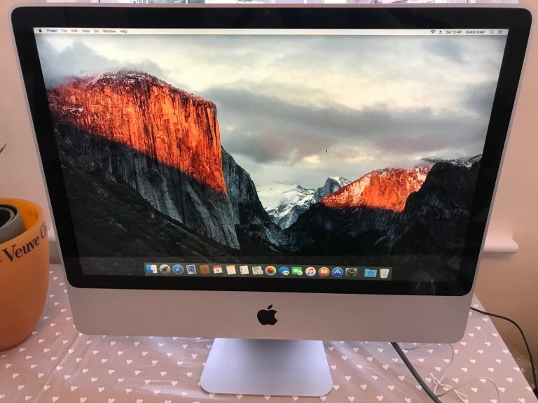NOW REDUCED APPLE iMac 24-Inch Desktop  Intel Core 2 Duo 2.66 GHz, 4 GB RAM, 640 GB IMMACULATE 