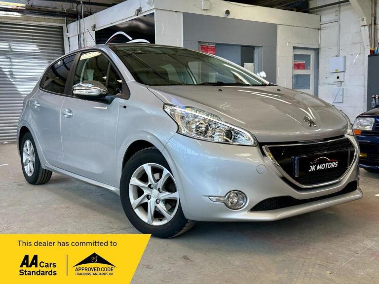 PEUGEOT 208 1.2 VTi PureTech Style Euro 6 5dr 2015