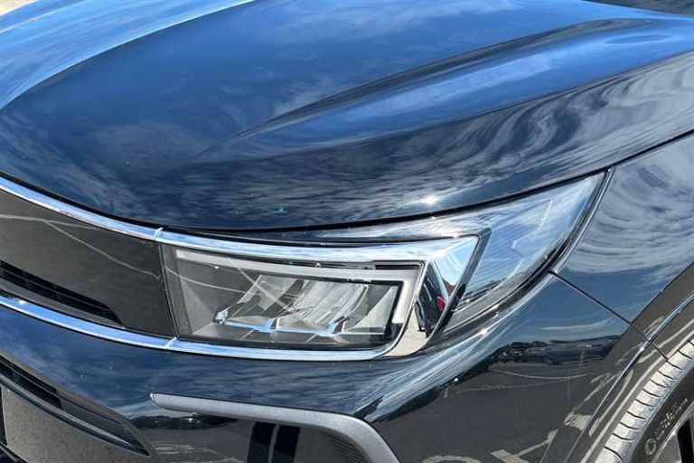 2022 Vauxhall Grandland 1.6 Hybrid GS Line 5dr Auto HATCHBACK PETROL/ELECTRIC Automatic