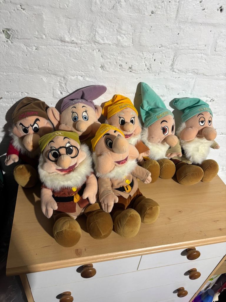 Disney Plush toys 7 Dwarfs collectables