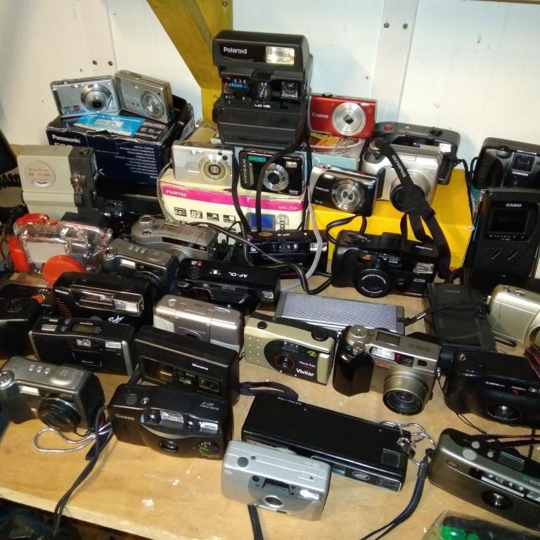 Large Collection of Vintage and Digital Cameras - Various Models