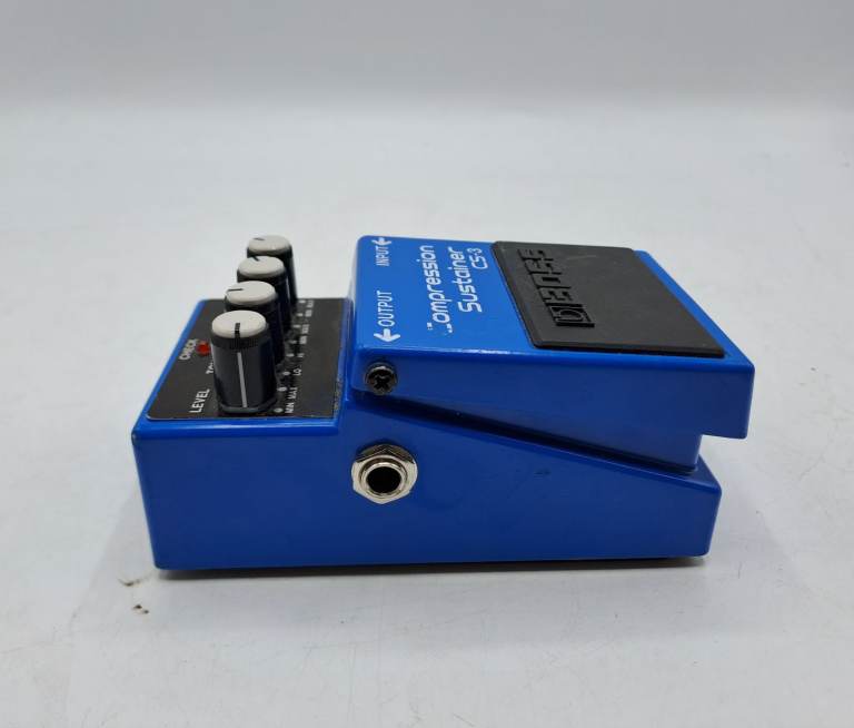 EFFECTS PEDAL-BOSS-COMPRESSION SUSTAINERS CS-3,S