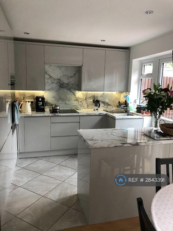 3 bedroom house in Clover Leas, Epping, CM16 (3 bed) (#2843391)