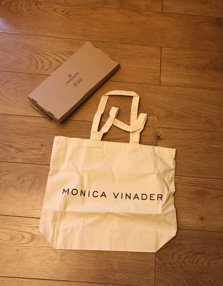 Tote bag