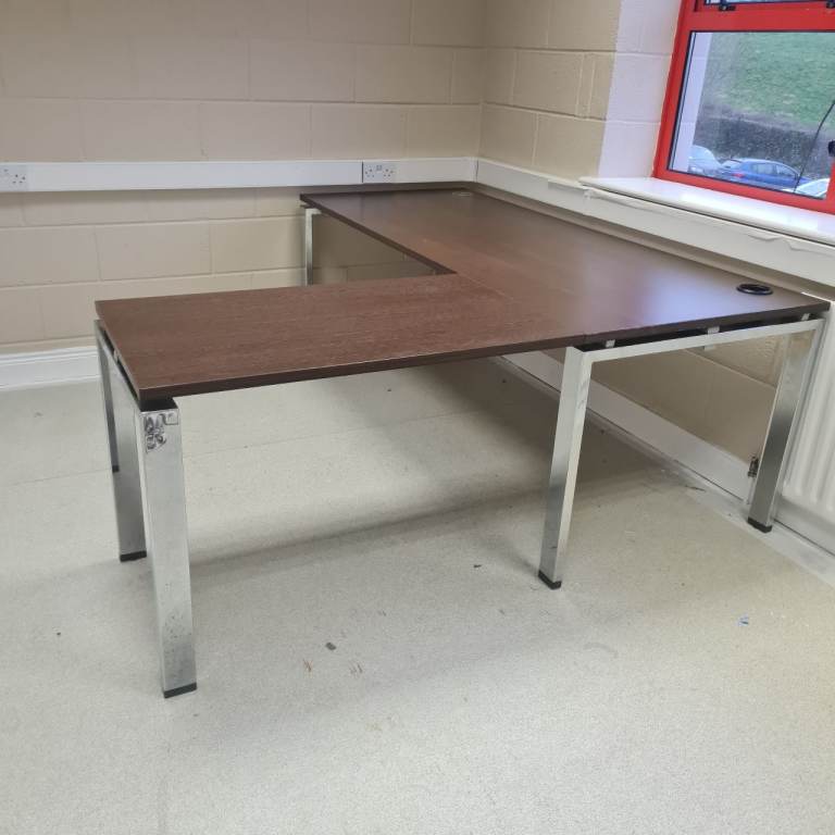 Executive walnut office desks 