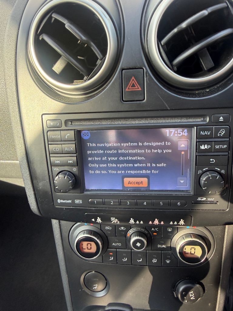 7 Seater / Automatic NISSAN QASHQAI 2.0 Petrol 2009