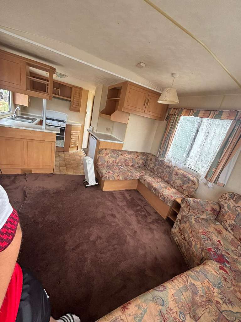 Static caravan available for long term rent 