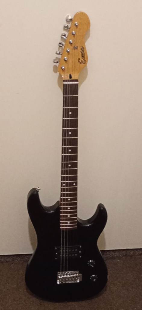 Encore 37" black electric guitar in very good condition
