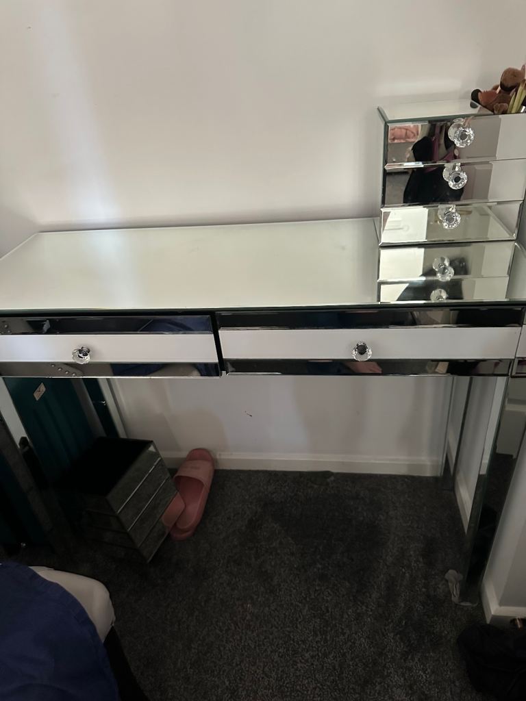 Glass dressing table and chair - beauty table 