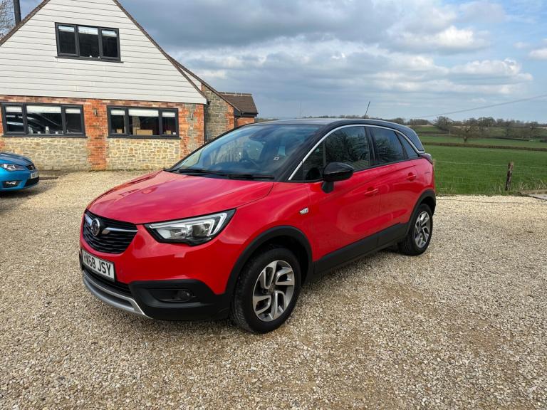 2019 Vauxhall Crossland X 1.2T ecoTec [110] Tech Line Nav 5dr [6 Spd] [S/S] HATCHBACK Petrol Manual