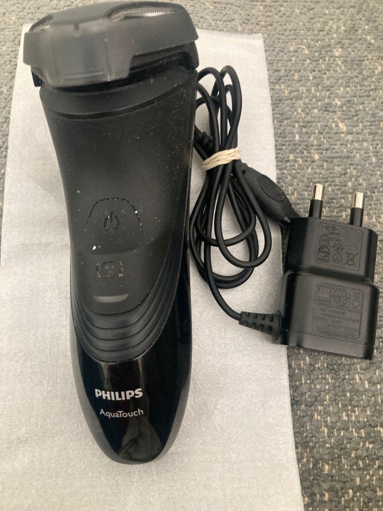 Philips Aquatouch Men’s Razor 