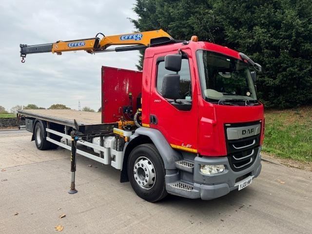 2020 20 DAF LF 260 Euro 6 25ft  flat bed Effer 100 remote crane