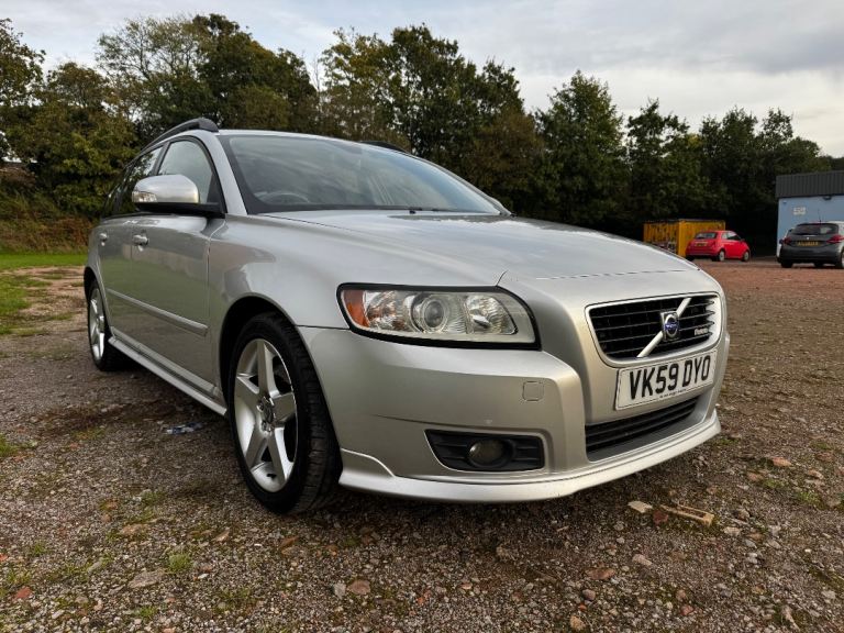 Volvo V50 2.0D R-Design - TIMING BELT AND WATER PUMP @ 94k - 04/27 MOT