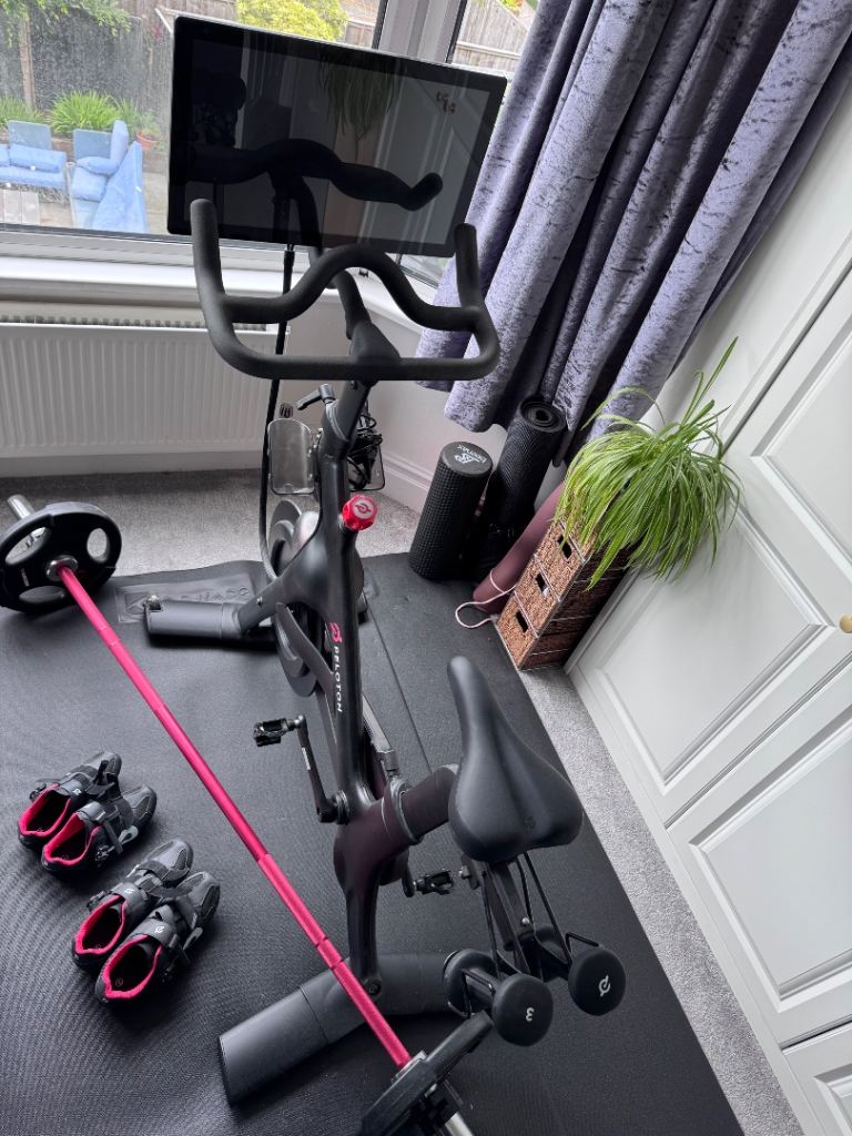 Peloton Bike (Original Model) plus extras – Excellent Condition