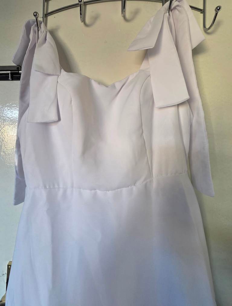 Brand-new wedding dress 