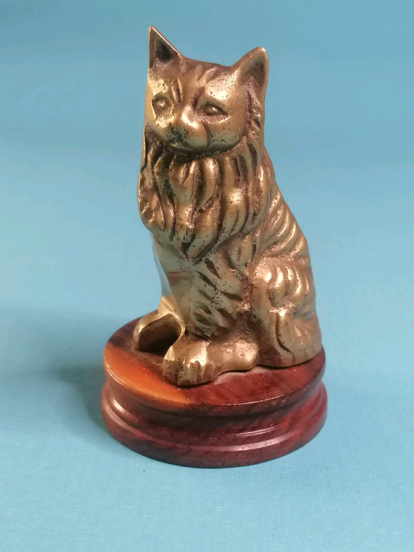 4-inch. Pet on a wood platform, Vintage solid brass, Spitz